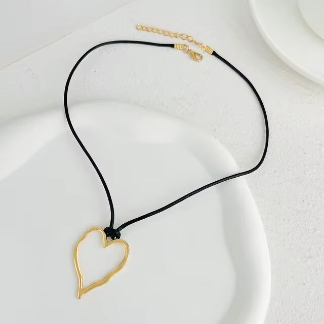 CHOKER | DORIS